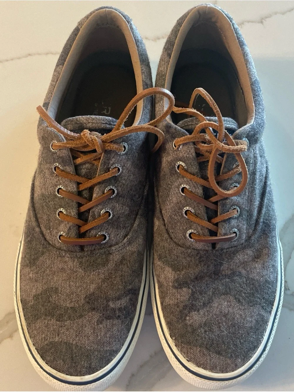 Sperry Men's Gray Canvas Boat Shoes with Brown Laces camo